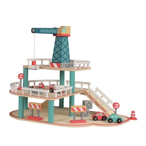 EGMONT TOYS, WOODEN GARAGE WITH CRANE 3 EGMONT TOYS, WOODEN GARAGE WITH CRANE 3