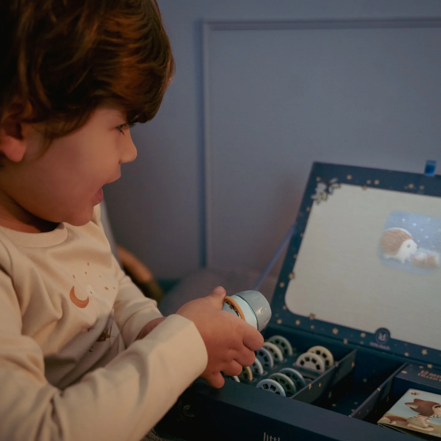 LITTLE DUTCH. Φακός προτζέκτορας Μπλε 9 LITTLE DUTCH. Φακός προτζέκτορας Μπλε 9