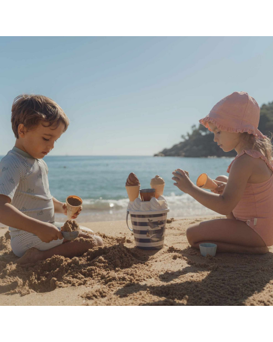 LITTLE DUTCH Σετ κουβαδάκια παραλίας Ice Cream Ocean World Μπλε 10 LITTLE DUTCH Σετ κουβαδάκια παραλίας Ice Cream Ocean World Μπλε 10